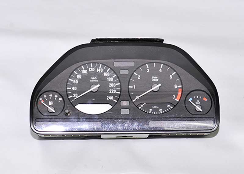 BMW X6 SERİSİ ÇIKMA YEDEK PARÇA BMW-ÇIKMA-YEDEK-PARÇA-E-34-5-SERİSİS-KİLOMETRE-SAATİ